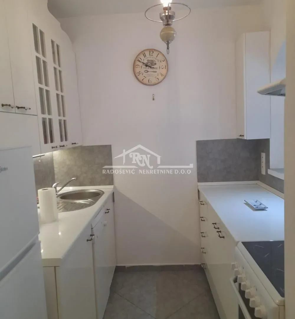 Rent, one bedroom apartment, 41m², Čukarica, Beograd