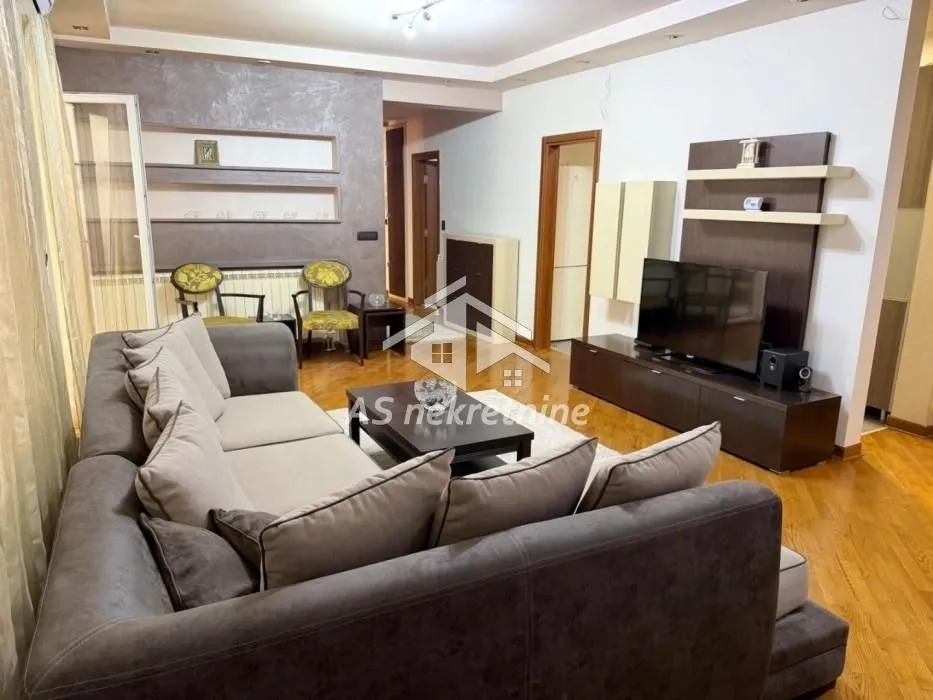 Izdavanje, stan, 170m², Savski Venac, Beograd