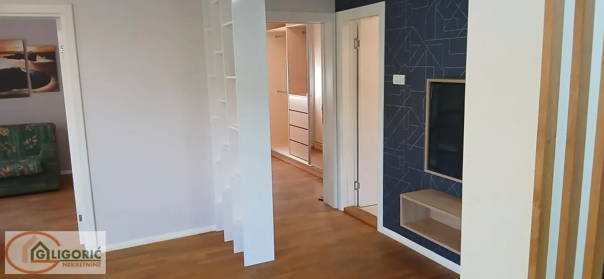 Prodaja, četvorosoban stan, 99m², Žarkovo, Beograd