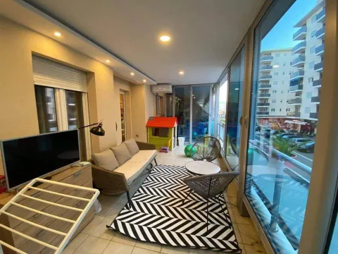 Izdavanje, dvosoban stan, 94m², City Kvart, Podgorica - image 10