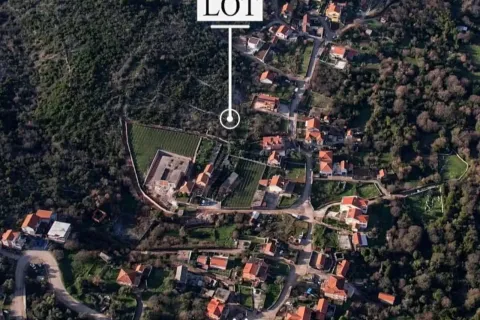 Pogled iz vazduha na lokaciju zemljišta sa označenom pozicijom. - image 4
