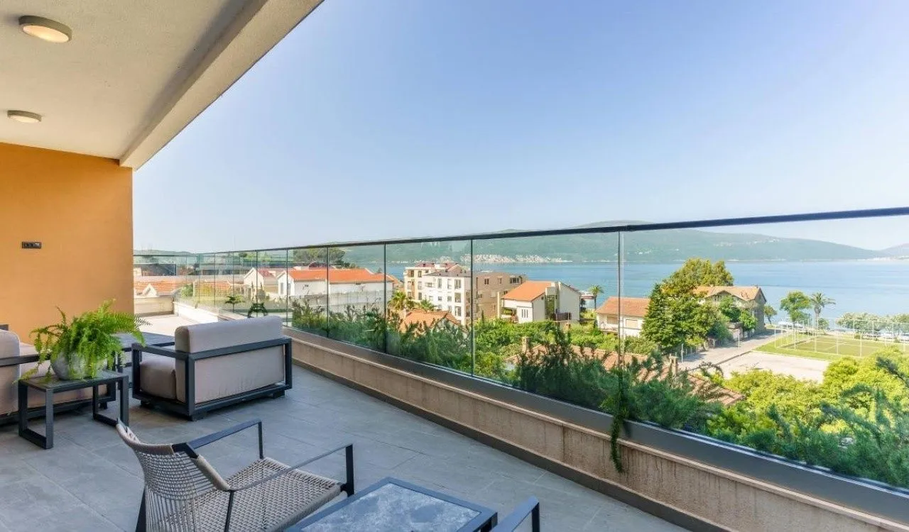 Sale, two bedroom apartment, 160m², Donja Lastva, Tivat