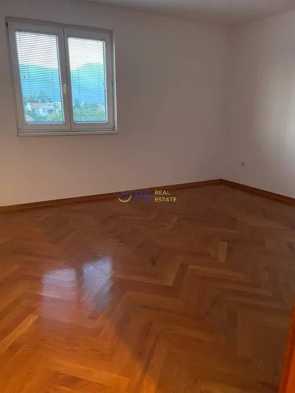 Sale, house, 405m², Bar, Crna Gora
