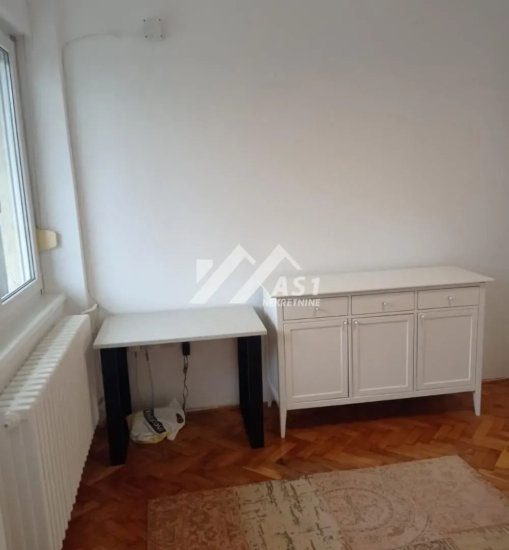 Izdavanje, trosoban stan, 82m², Novi Sad Sve Podlokacije, Novi Sad
