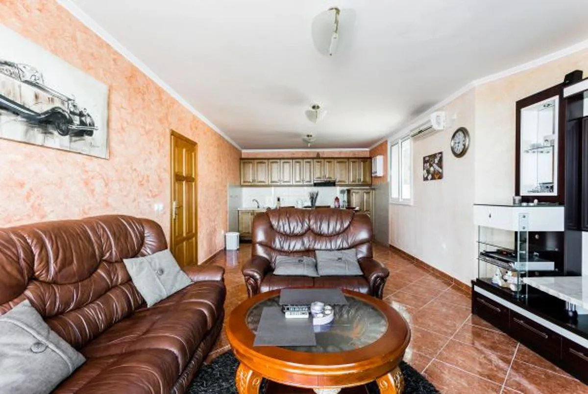 Prodaja, kuća, 232m², Kruče, Ulcinj