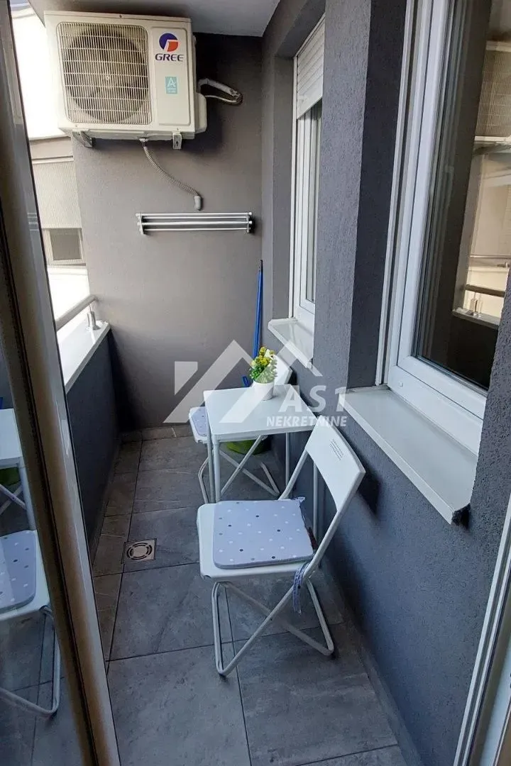 Izdavanje, jednosoban stan, 37m², Bulevar Oslobodjenja, Novi Sad Sve Podlokacije