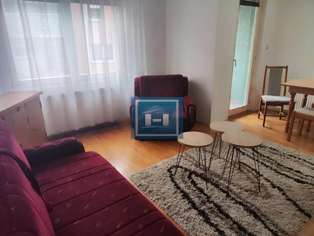 Izdavanje, garsonjera, 30m², Centar, Jagodina