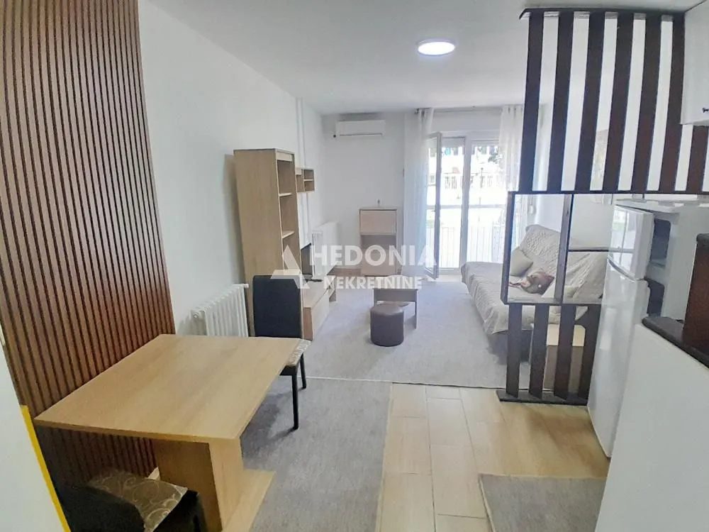 Sale, apartment, 28m², Zemun Sve Podlokacije, Beograd