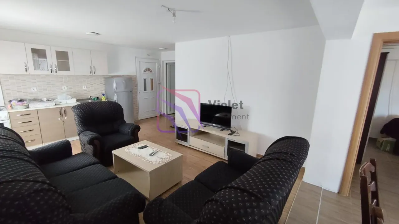 Rent, two bedroom apartment, 80m², Malo Brdo, Podgorica