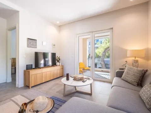 Sale, one bedroom apartment, 57m², Luštica, Tivat - image 10