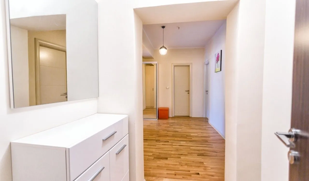 Prodaja, dvosoban stan, 71m², Zavala, Budva