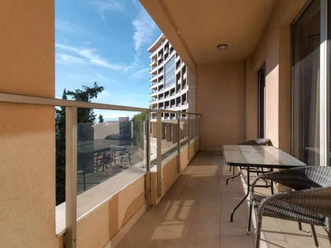 Sale, three bedroom apartment, 189m², Budva, Crna Gora - image 14