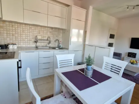 Rent, one bedroom apartment, 45m², Drač, Podgorica - image 6