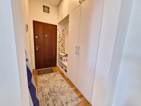 Rent, one bedroom apartment, 47m², Bečići, Budva - image 8