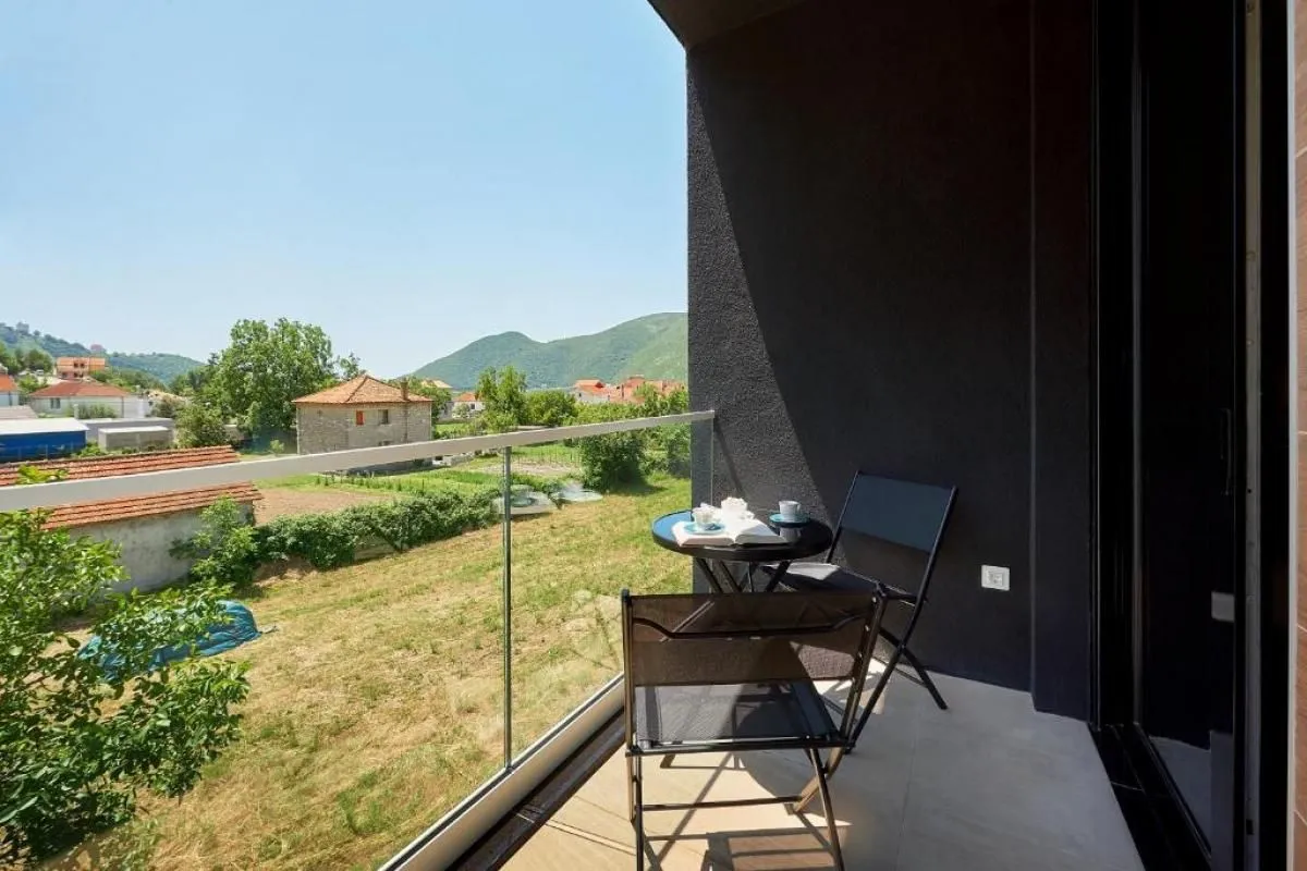 Sale, office space, 382m², Kotor, Crna Gora