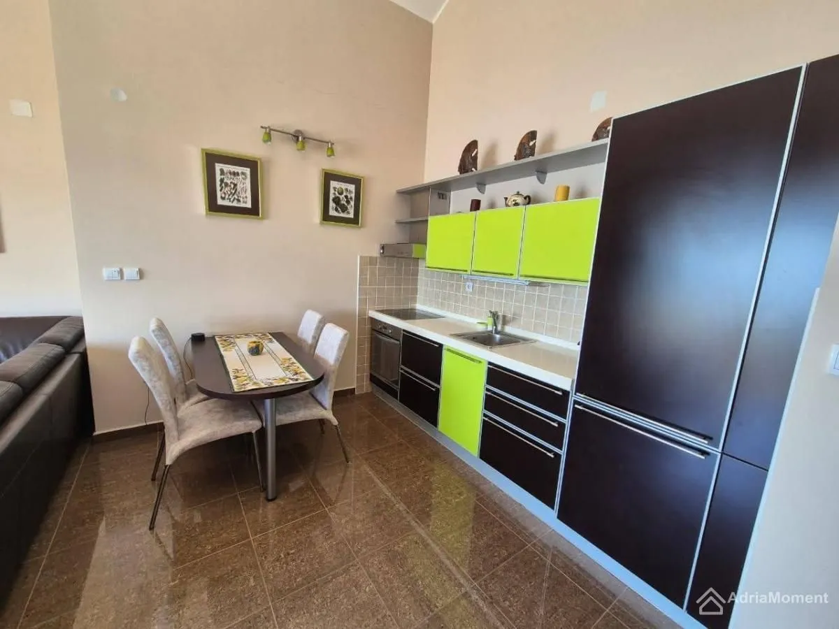 Prodaja, dvosoban stan, 80m², Savina, Herceg Novi