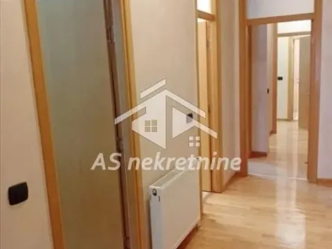 Rent, three bedroom apartment, 98m², Savski Venac, Beograd - image 17