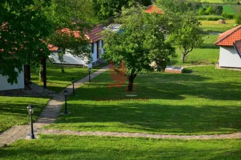 Sale, house, 400m², Koraćica, Mladenovac - image 8