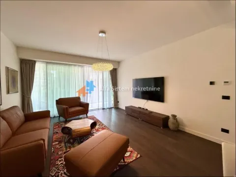 Izdavanje, četvorosoban stan, 110m², Savski Venac, Beograd - image 2