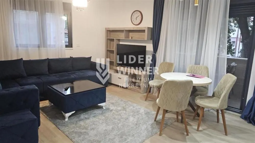 Izdavanje, dvosoban stan, 63m², Zemun Kalvarija, Zemun Sve Podlokacije