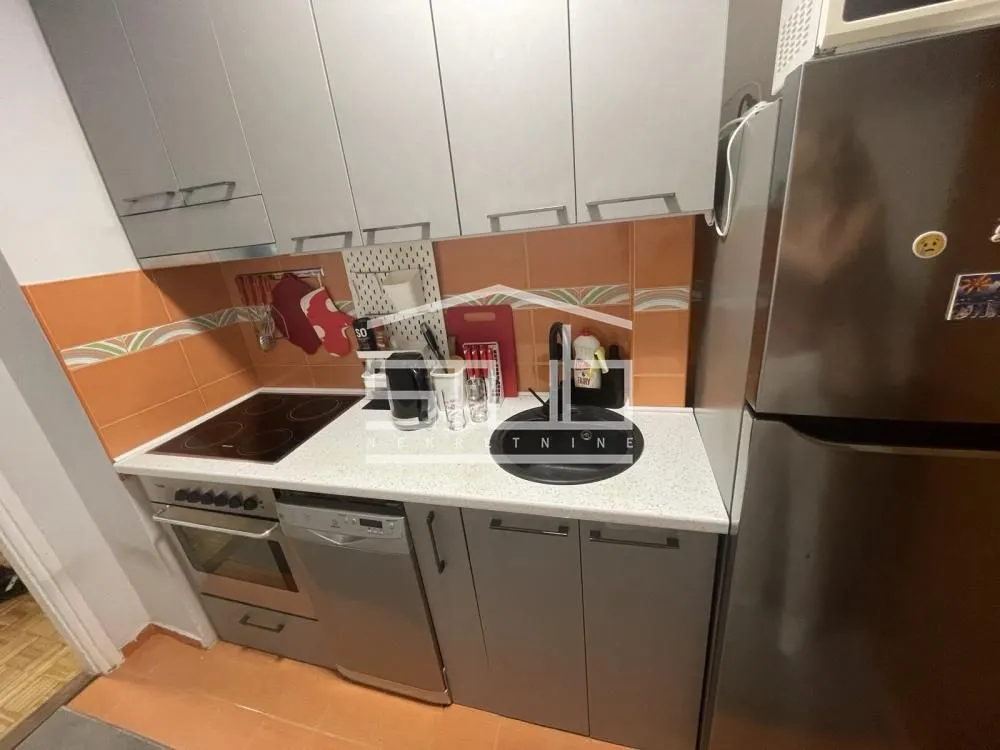 Rent, two bedroom apartment, 51m², Julino Brdo, Beograd