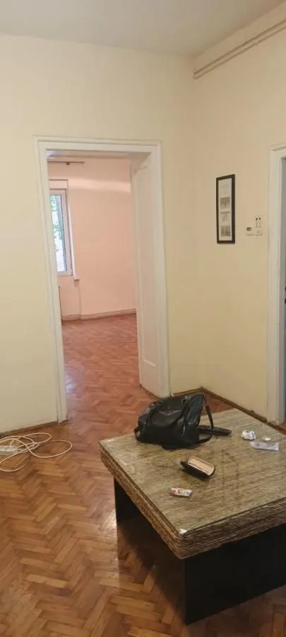Rent, two bedroom apartment, 60m², Kalenić Pijaca, Vračar Sve Podlokacije