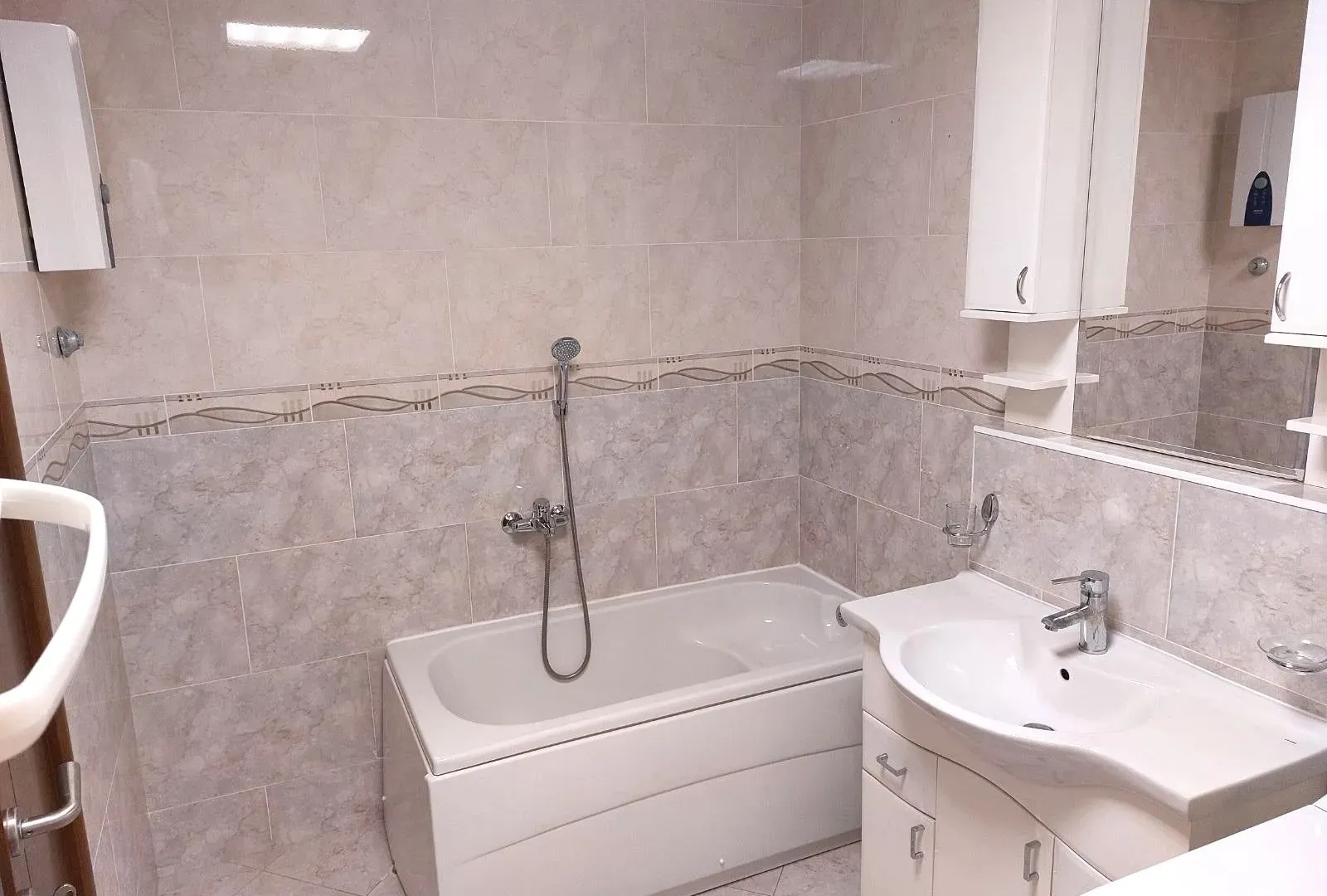 Sale, one bedroom apartment, 65m², Centar, Bar