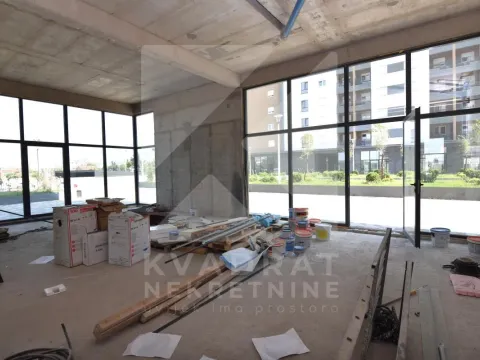 Prodaja, poslovni prostor, 282m², Stari Aerodrom, Podgorica - image 3