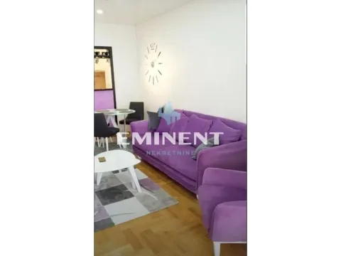 Izdavanje, četvorosoban stan, 96m², Lipov Lad, Zvezdara Sve Podlokacije - image 2