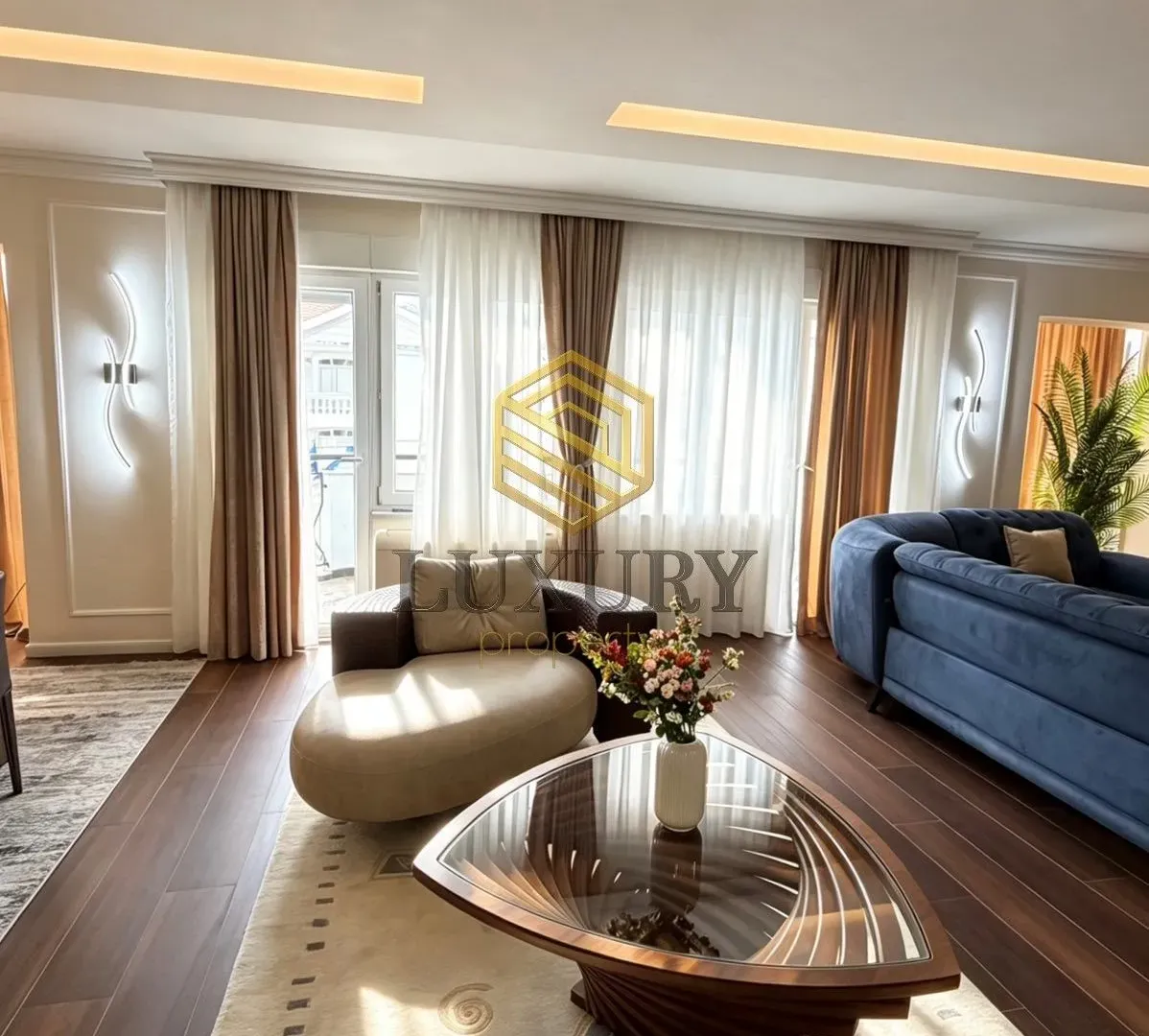 Rent, three bedroom apartment, 215m², Centar, Podgorica