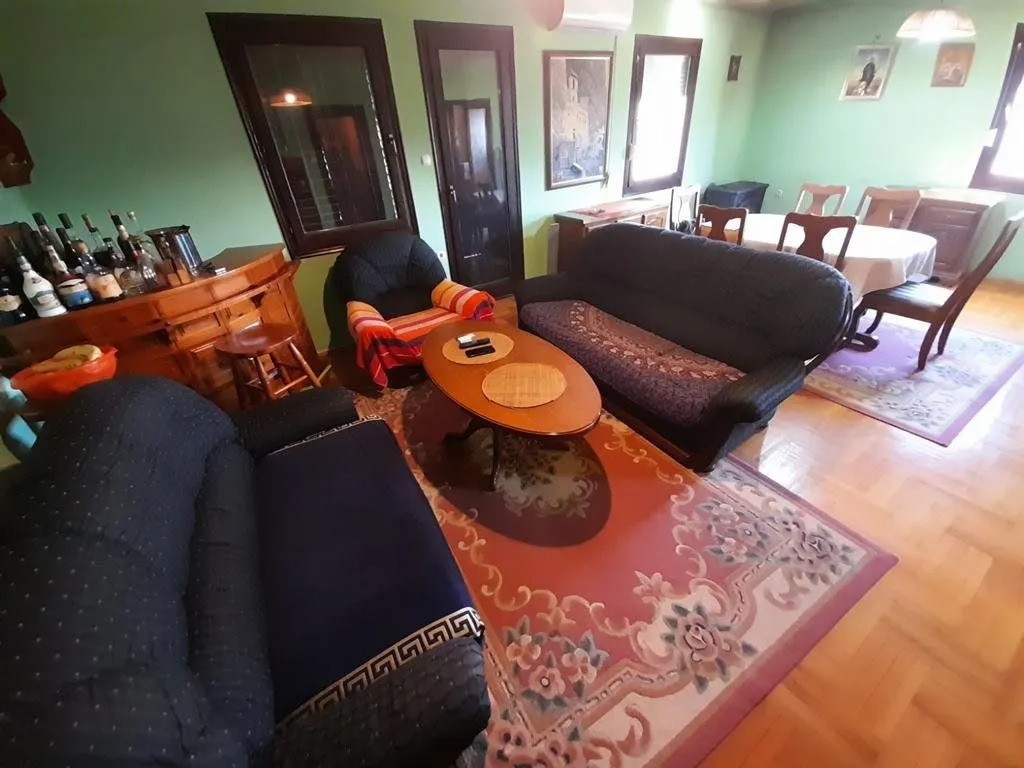 Sale, house, 200m², Vezirov Most, Podgorica