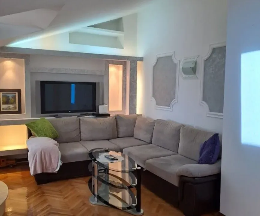 Rent, three bedroom apartment, 100m², Seljanovo, Tivat