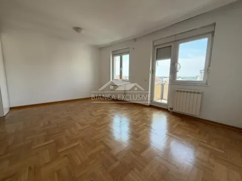 Prodaja, četvorosoban stan, 120m², Južni Bulevar, Vračar Sve Podlokacije - image 4