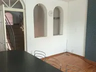 Izdavanje, kuća, 180m², Čukarica, Beograd - image 10