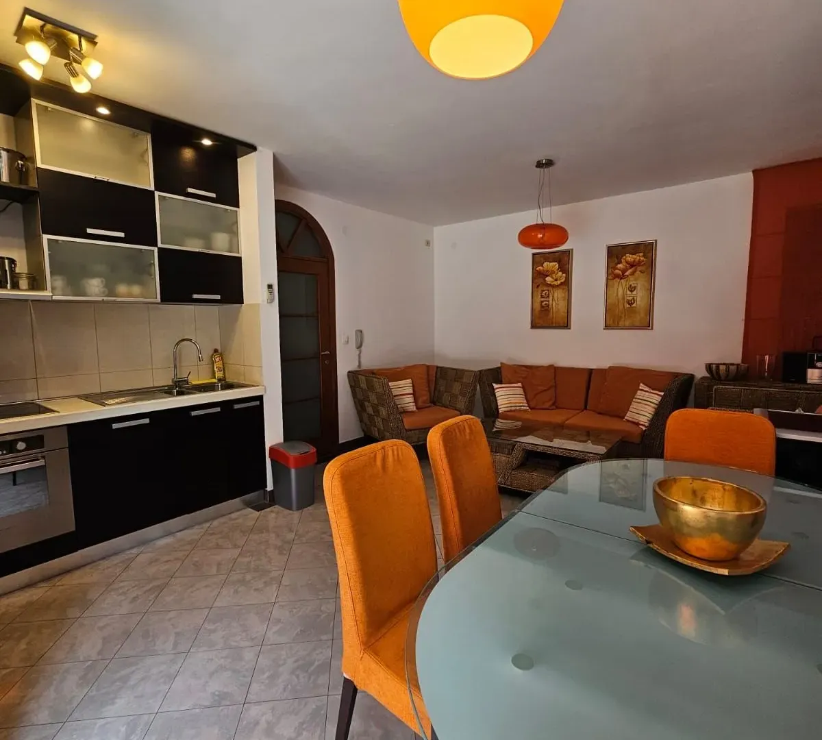 Rent, house, 100m², Pržno, Budva