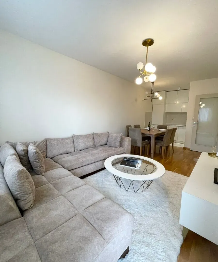Izdavanje, jednosoban stan, 43m², Zagorič, Podgorica