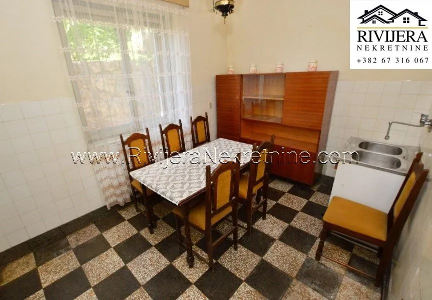 Prodaja, jednosoban stan, 70m², Centar, Herceg Novi