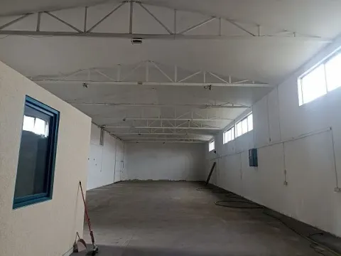 Izdavanje,  poslovni prostor, 350m2, Borča, Beograd