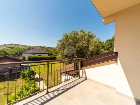 Rent, two bedroom apartment, 80m², Gornja Gorica, Podgorica - image 11