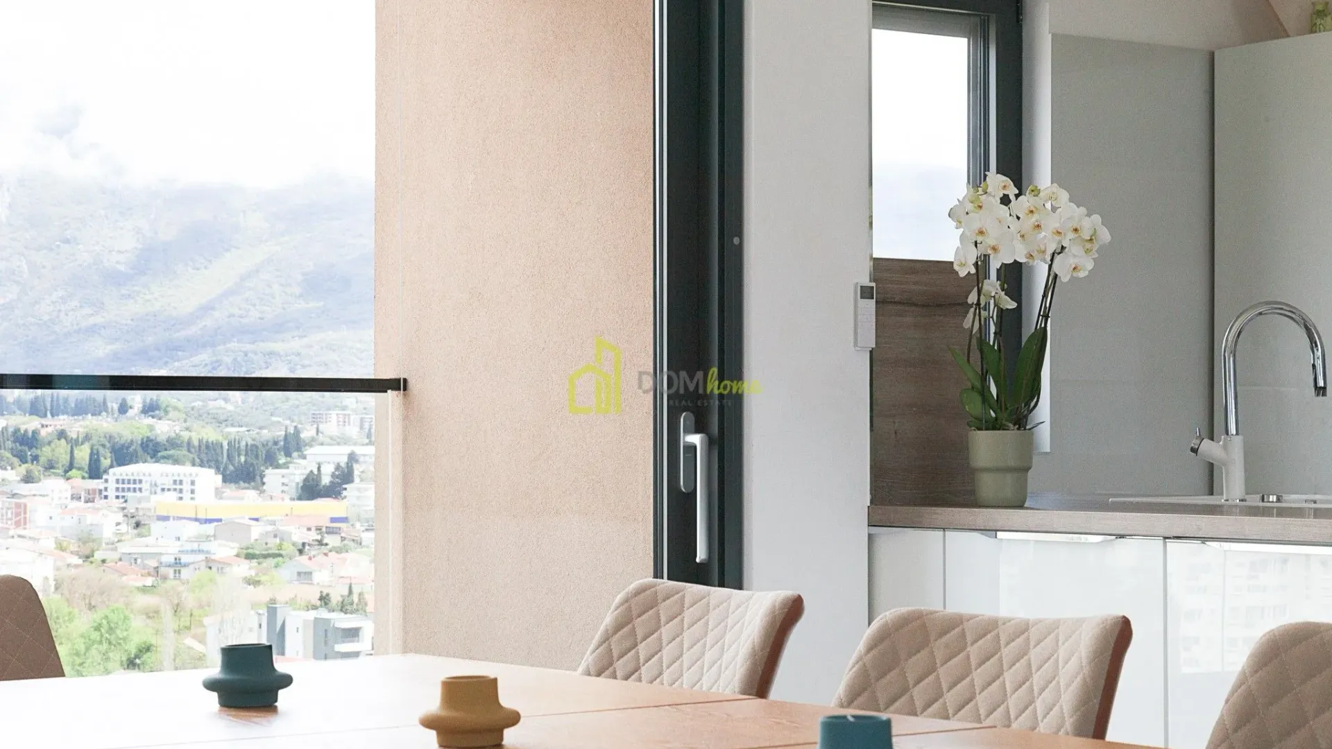 Sale, two bedroom apartment, 296m², Bar, Crna Gora