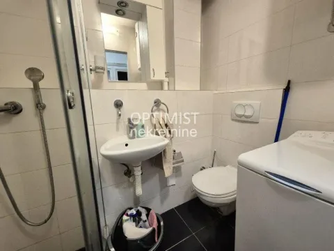 Rent, two bedroom apartment, 42m², Kalenić Pijaca, Vračar Sve Podlokacije - image 9