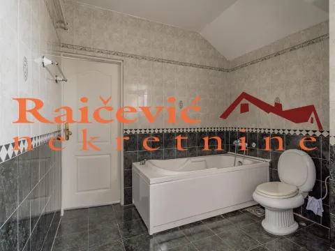 Rent, four bedroom apartment, 176m², Autokomanda, Voždovac Sve Podlokacije - image 18