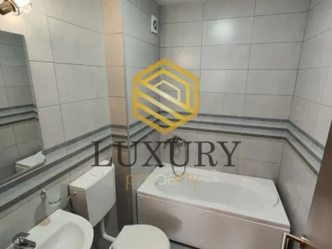 Izdavanje, dvosoban stan, 73m², Tuški Put, Podgorica - image 4