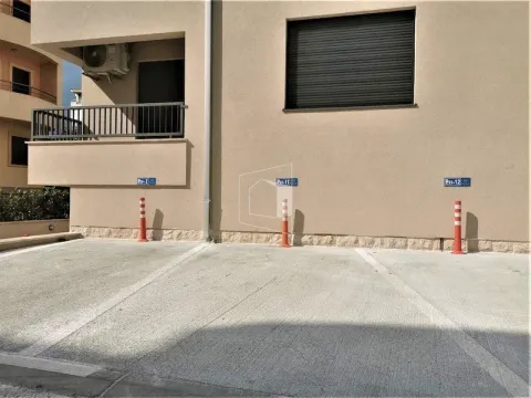 Prodaja, stan, 45m², Blok 6, Podgorica - image 12