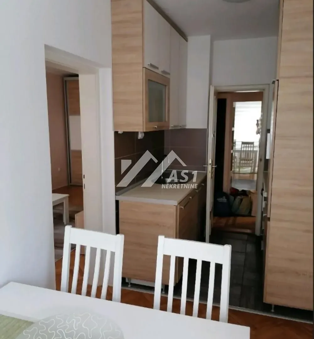 Izdavanje, dvosoban stan, 45m², Grbavica, Novi Sad Sve Podlokacije