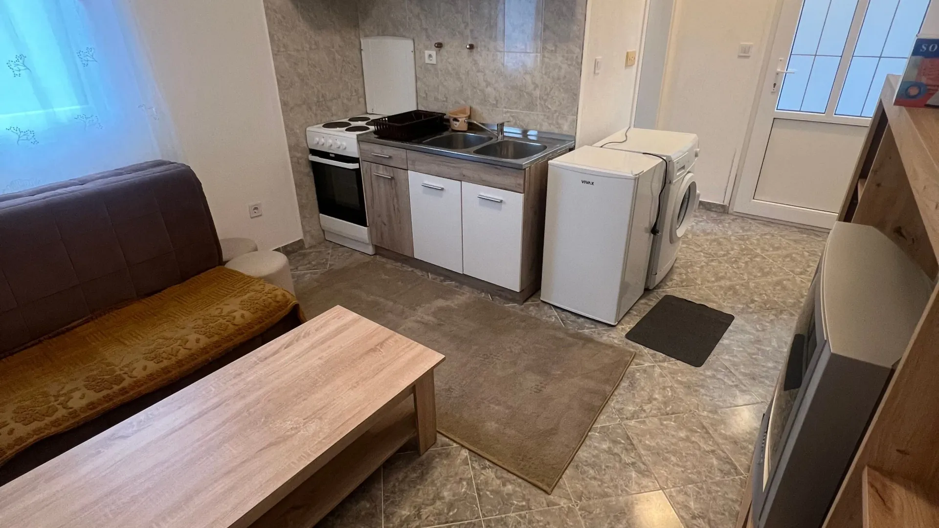 Rent, one bedroom apartment, 35m², Bjeliši, Bar