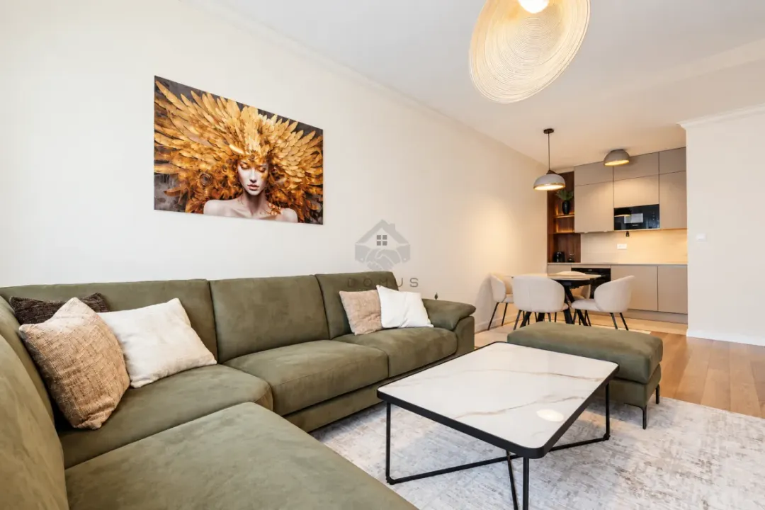 Izdavanje, jednosoban stan, 50m², Central Point, Podgorica