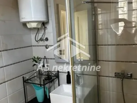 Izdavanje, trosoban stan, 100m², Zeleni Venac, Beograd - image 24