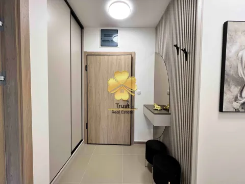 Izdavanje, dvosoban stan, 80m², Master Kvart, Podgorica - image 8