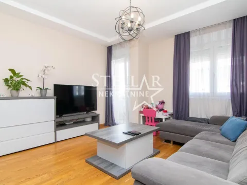 Prodaja, stan, 64m², City Kvart, Podgorica - image 1